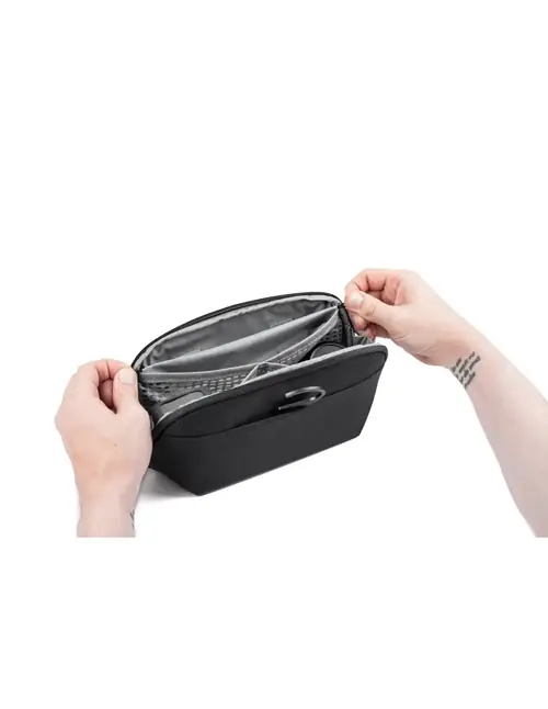 Kosmetyczka Travel Line Peak Design Wash Pouch Small Black – mała, czarna