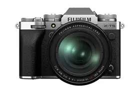 Aparat Fujifilm X-T5 to nowoczesne urządzenie fotograficzne o wysokiej jakości obrazu i zaawansowanych funkcjach. Wyposażony w 40,2-megapikselową matrycę, szybki procesor i stabilizację matrycy.