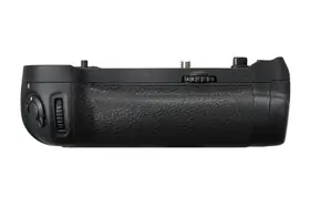 UCHWYT NIKON MB-D18 /VFC00701