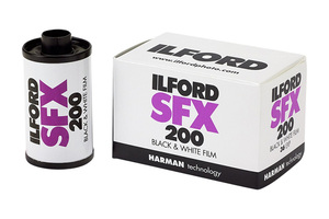 FILM ILFORD SFX B&W 200/36/135 [FOCUS]