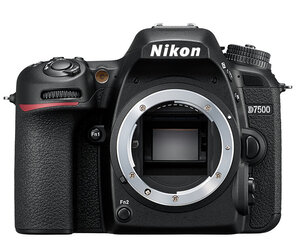 APARAT NIKON D7500 BODY /LUS.CYFR.