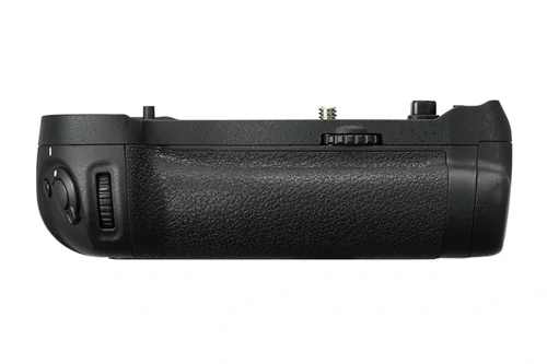 UCHWYT NIKON MB-D18 /VFC00701