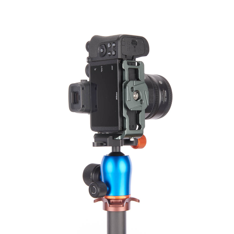 Płytka 3 Legged Thing 3 Legged Thing ZAYLA-PD-G L-bracket do Nikon Z50 - Peak Design - Arca Grey