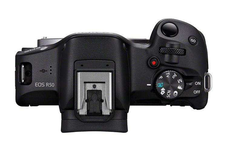 Canon EOS R50 z ob. RF-S 18-45mm f/4.5-6.3 IS STM + RF-S 55-210mm f/5-7.1 IS STM  