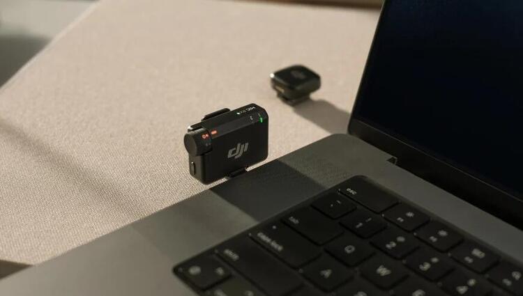 System mikrofonów bezprzewodowych DJI MINI MIC Zestaw (2TX+1RX+Etui ładujące)