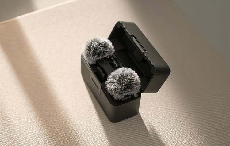 System mikrofonów bezprzewodowych DJI MINI Etui ładujące