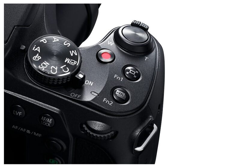 Panasonic Lumix DMC-FZ82D