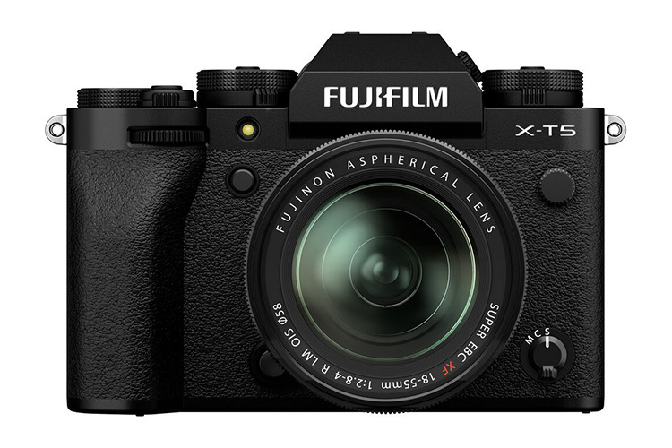 Fujifilm X-T5 z ob. 18-55mm f/2.8-4 R  (czarny)