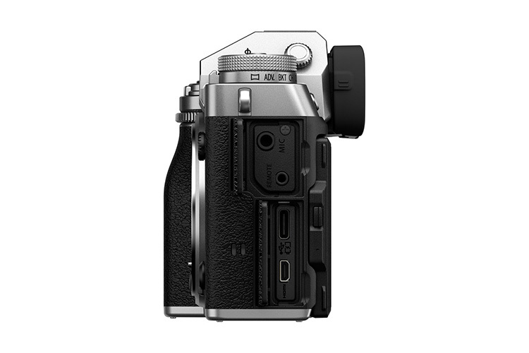 Fujifilm X-T5 z ob. XF 16-80mm f/4 R (srebrny)  