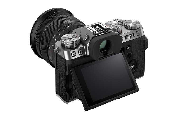 Fujifilm X-T5 z ob. XF 16-80mm f/4 R (srebrny)  