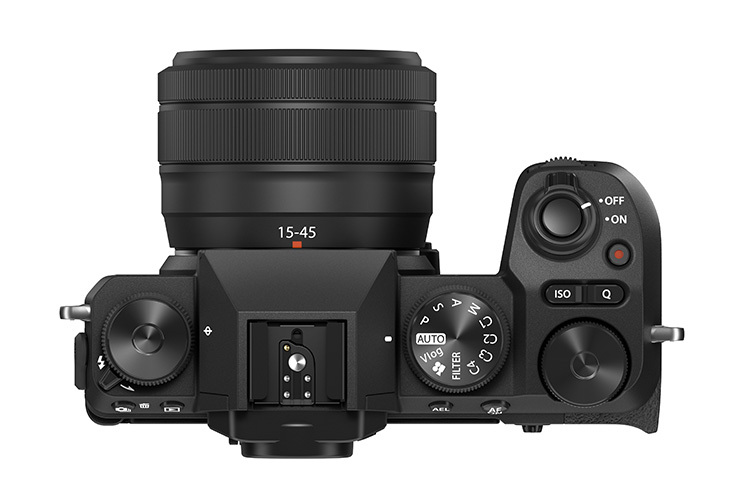 Fujifilm X-S20 + ob. FUJINON XC 15-45mm f/3.5-5.6 OIS PZ  