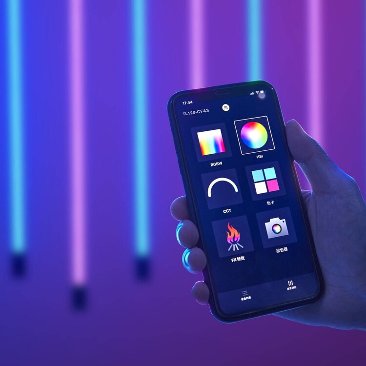 Zestaw 4x Tuba Świetlna Godox TL120 RGB 2700-6300K