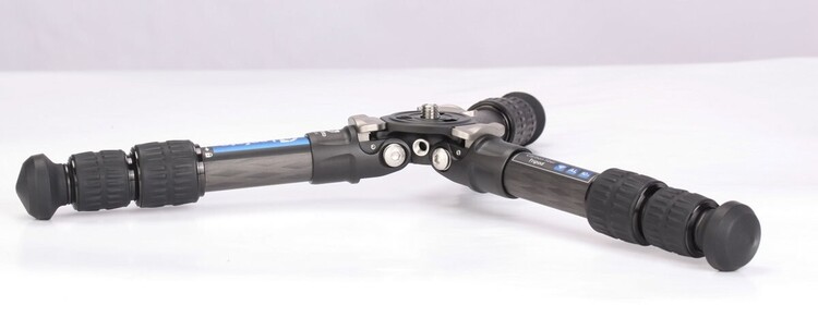 Statyw Leofoto Ranger LS-223C z głowicą LH-25