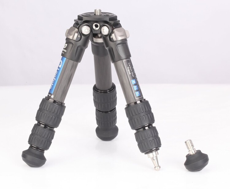 Statyw Leofoto Ranger LS-223C z głowicą LH-25