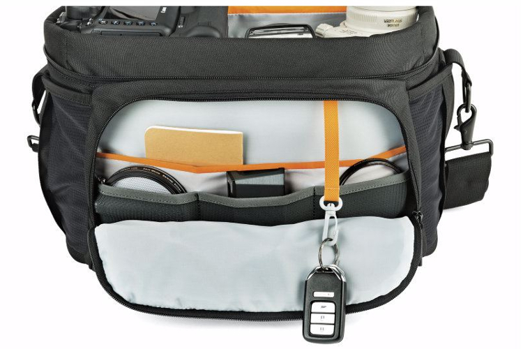 Torba Lowepro Nova 200 AW II (czarna)