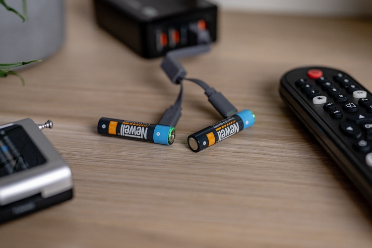 Akumulator Newell AAA z wbudowanym USB-C 500 mAh 2 szt. blister