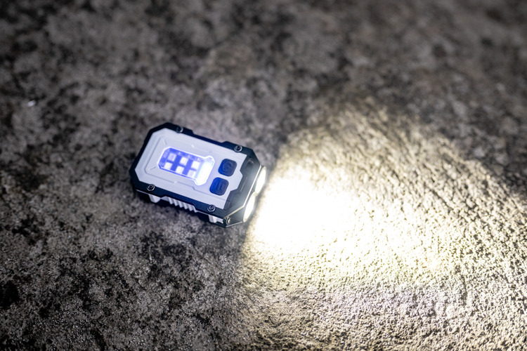 Latarka LED Newell EDC Nyks Solid - biała