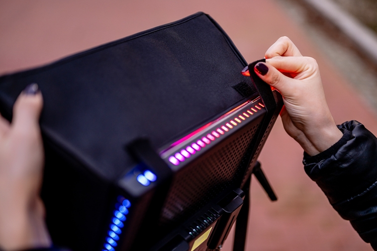 Lampa LED Newell RGB Vividha Effect