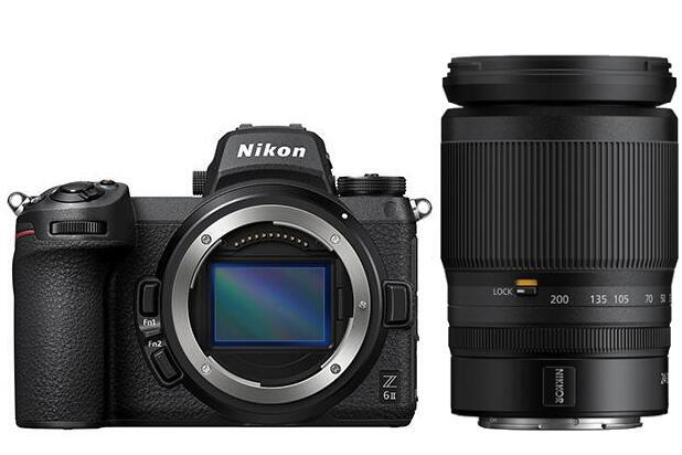 Nikon Z6 II z ob. 24-200mm f/4-6.3