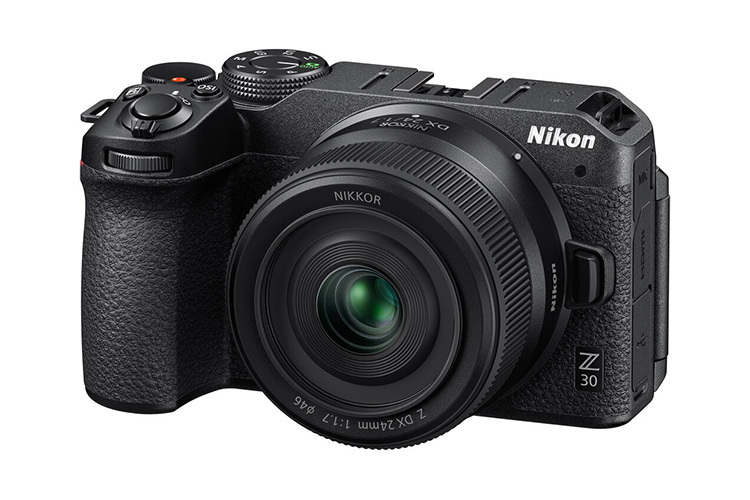 Nikon NIKKOR Z DX 24mm f/1.7 | CEWE Fotojoker: Aparaty