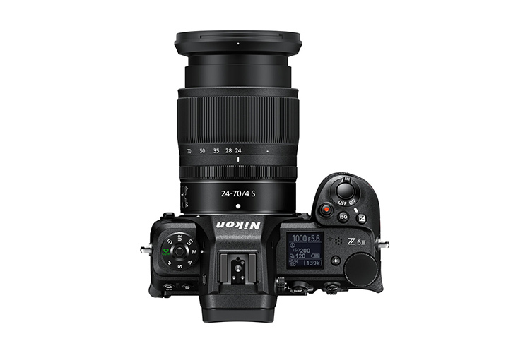 Nikon Z6 III z ob. 24-70mm f/4 S  