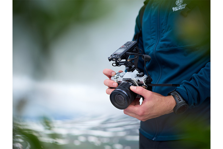 OM System OM-5 body (srebrny)  