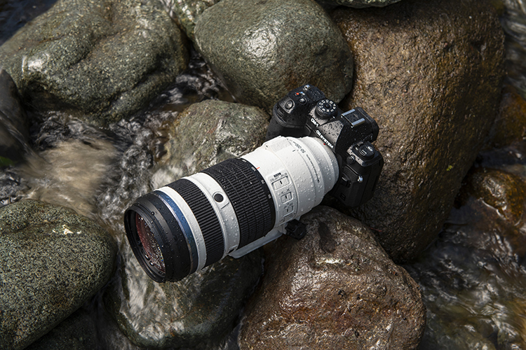 OM System M.Zuiko Digital ED 50-200mm f/2.8 IS PRO  