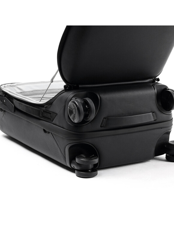 Walizka Travel Line Peak Design Roller Pro Carry-On Black – czarna