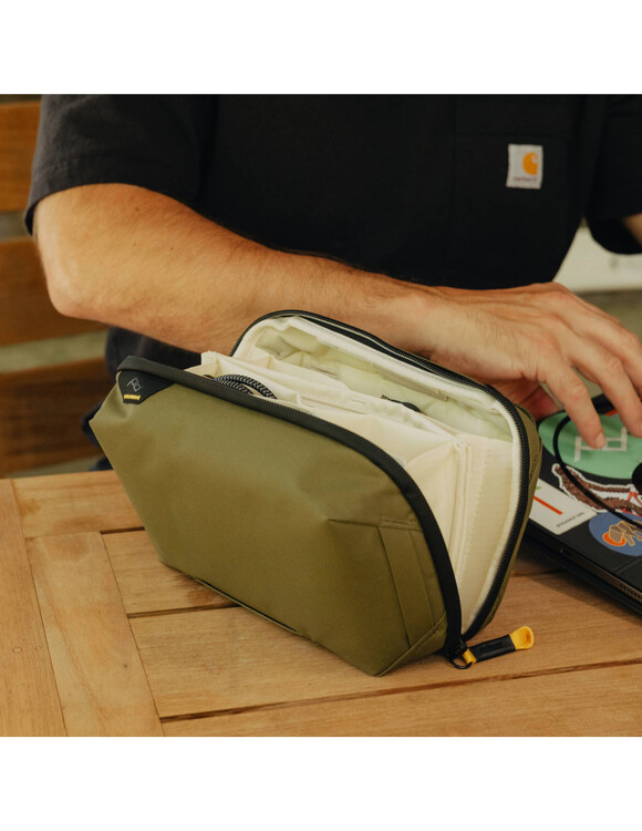 Wkład Travel Line Peak Design Tech Pouch Kelp v2 - oliwkowy