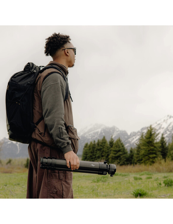 Statyw Peak Design PRO Tripod (włókno węglowe) PT-S-BK-1