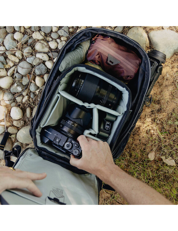 Plecak Outdoor Peak Design Backpack ZIP 18L Czarny