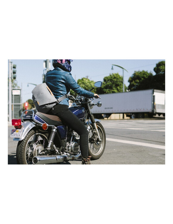 Torba PEAK DESIGN Everyday Messenger 13L - Popielata - EDLv2