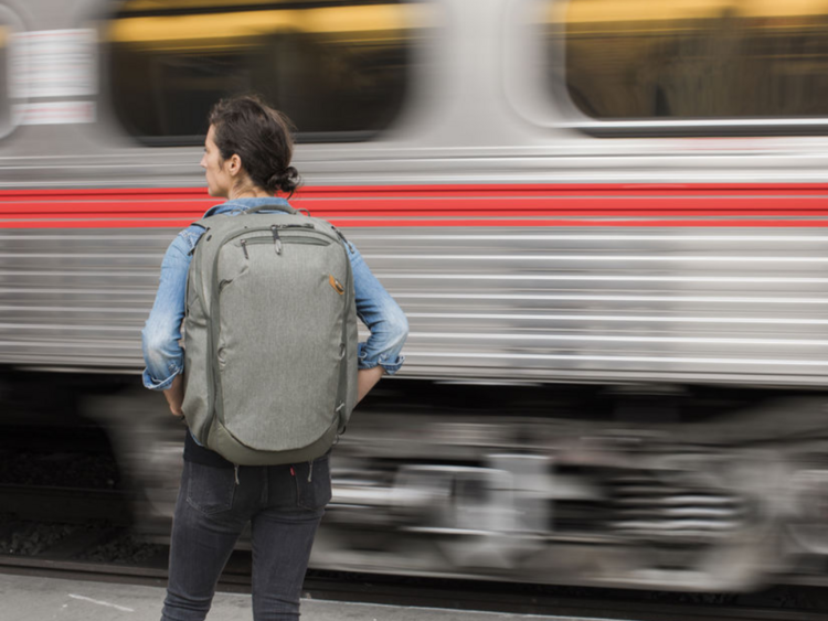 Plecak Travel Line Peak Design Travel Backpack 45L Sage – szarozielony