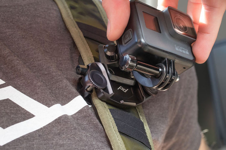 Adapter Peak Design P.O.V. do kamer sportowych