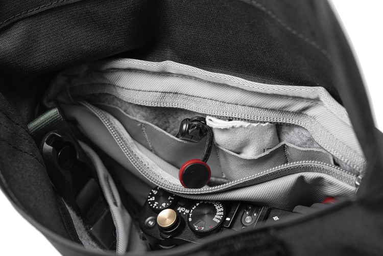Peak Design Field Pouch Black v2 - Czarny, z paskiem