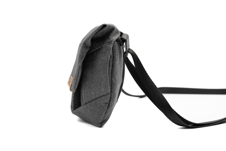 Peak Design Field Pouch Charcoal v2 - Grafitowy, z paskiem