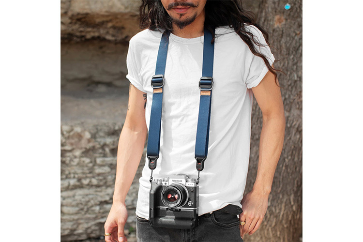 Peak Design Pasek na szyję lub ramię SLIDE LITE v3 niebieski  do lekkich aparatów