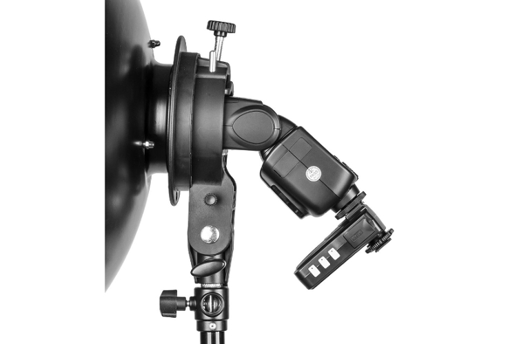 Quadralite Reporter S-holder - uchwyt do lamp reporterskich typu speedlite