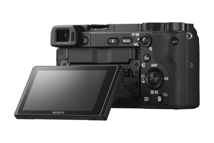 2024年冬【法人向けお歳暮】 Sony A6400 (ILCE6400B) z ob. 18-105mm f/4.0 G PZ OSS デジタルカメラ
