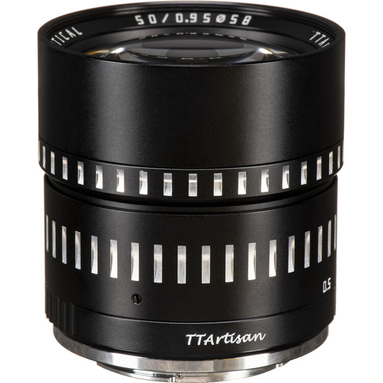 TTArtisan 50mm f/0.95 APS-C (Fuji X)