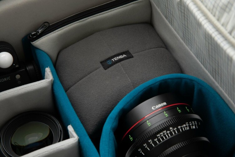 Walizka Tenba Cineluxe Roller 24 - Black