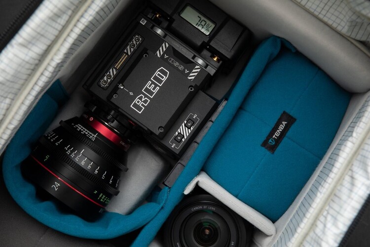 Walizka Tenba Cineluxe Roller 24 - Black