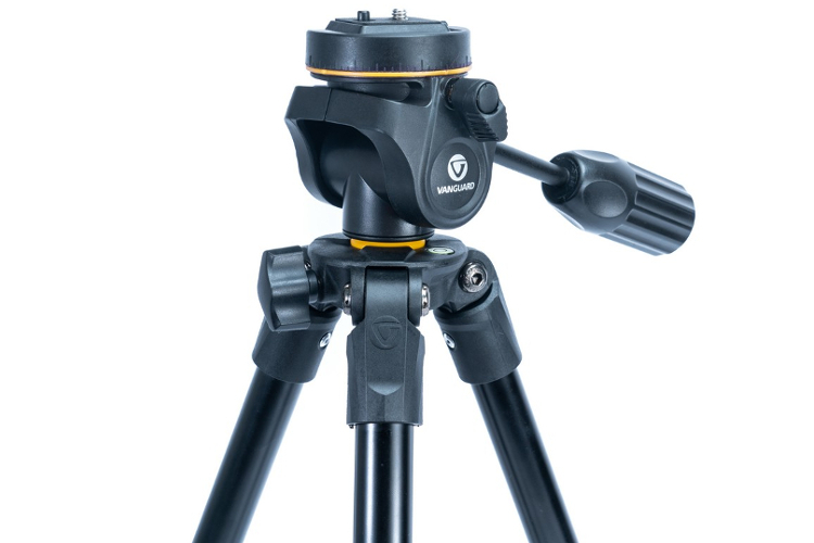 Statyw Vanguard Vesta 203AP