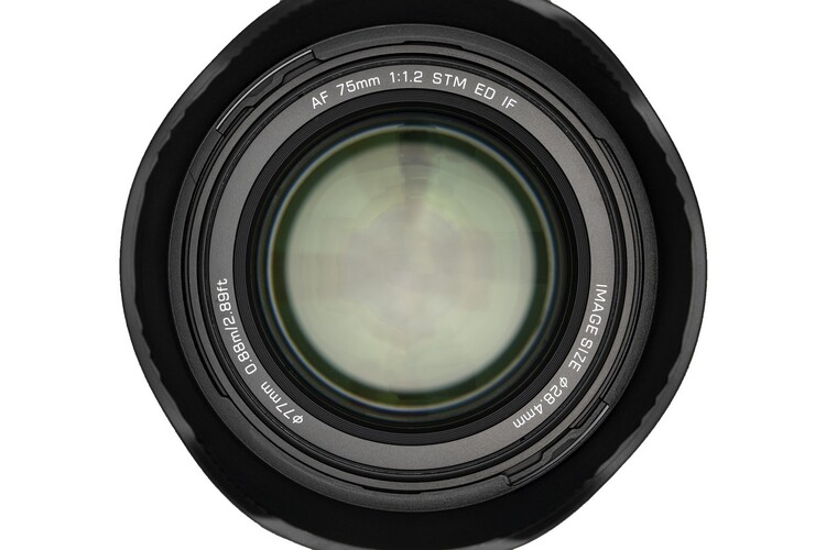 Viltrox AF 75mm f/1.2 STM Fuji X
