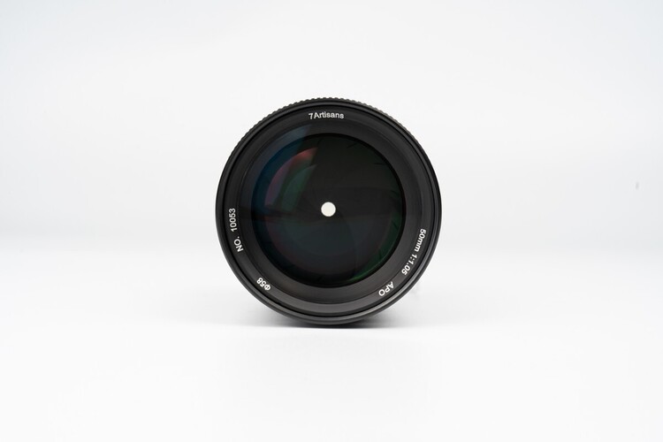 7artisans 50mm f/1.05 (Sony E)
