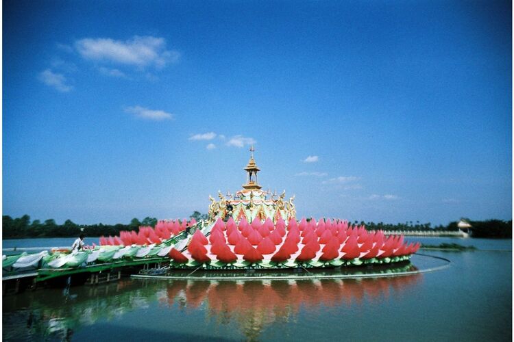 Film LomoChrome Color '92 ISO 400 /36 /135.