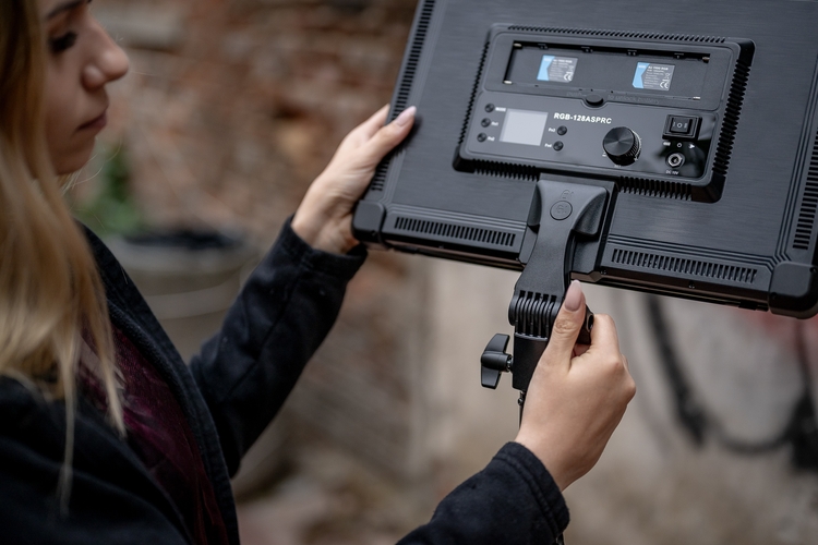 Lampa LED Newell Air 1100 RGB BD APP