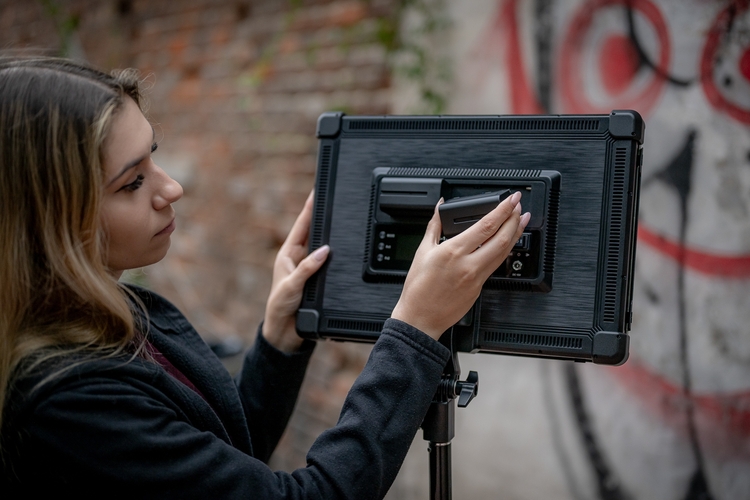 Lampa LED Newell Air 1100 RGB BD APP