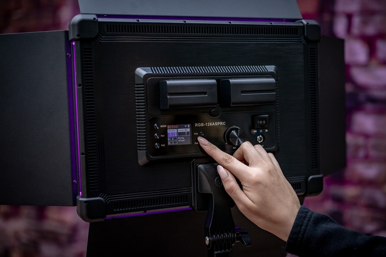 Lampa LED Newell Air 1100 RGB BD APP