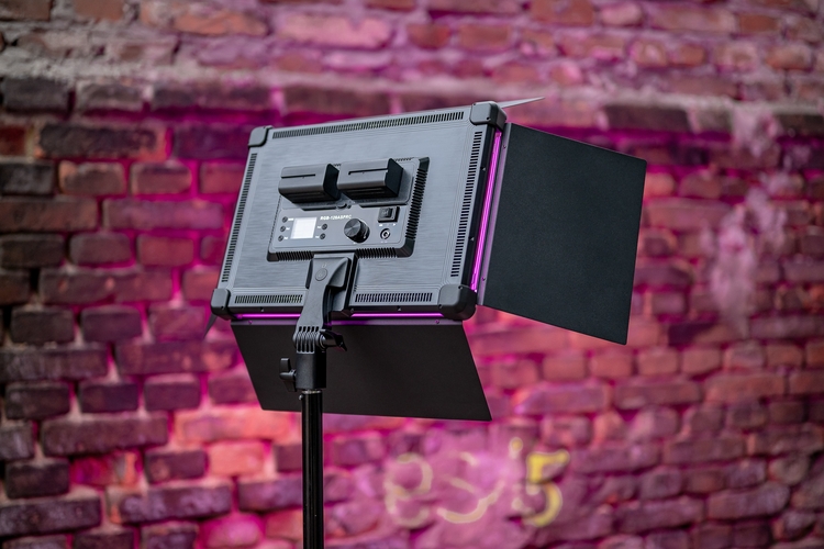 Lampa LED Newell Air 1100 RGB BD APP